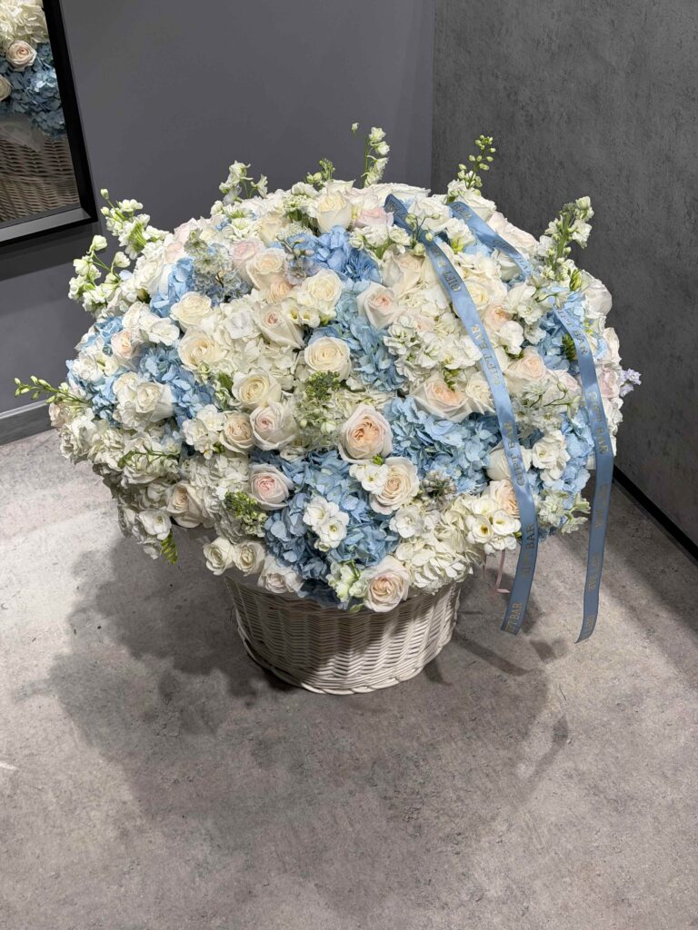 Kosz kwiatów „Cosmic”