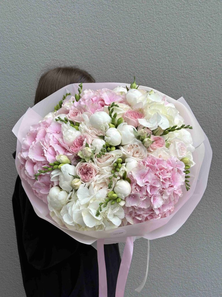 Bouquet “Creamy macaroon”