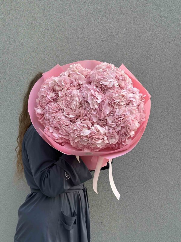 Bukiet różowych hortensji