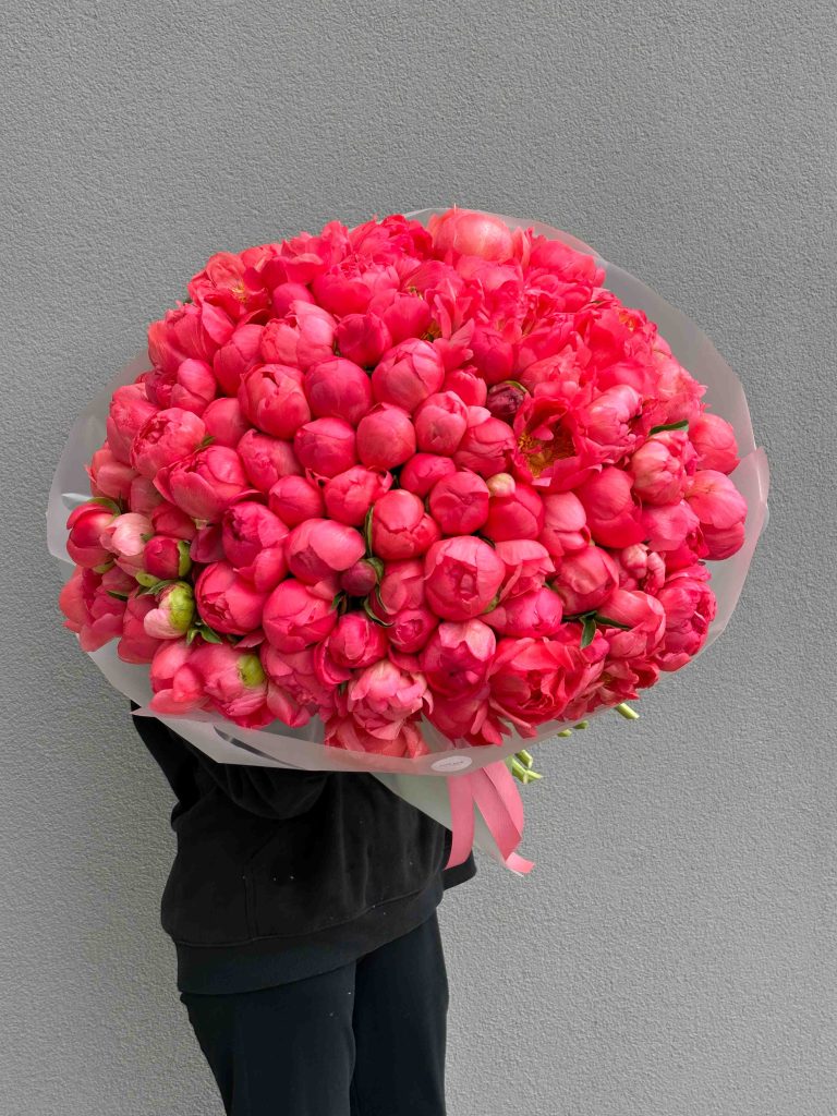 Bouquet of peonies Coral Charm