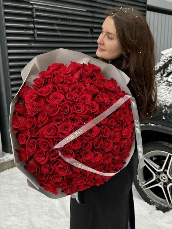 Букет червоних троянд