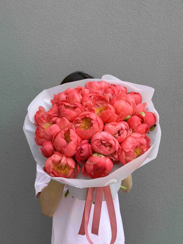Bouquet of peonies Coral Charm
