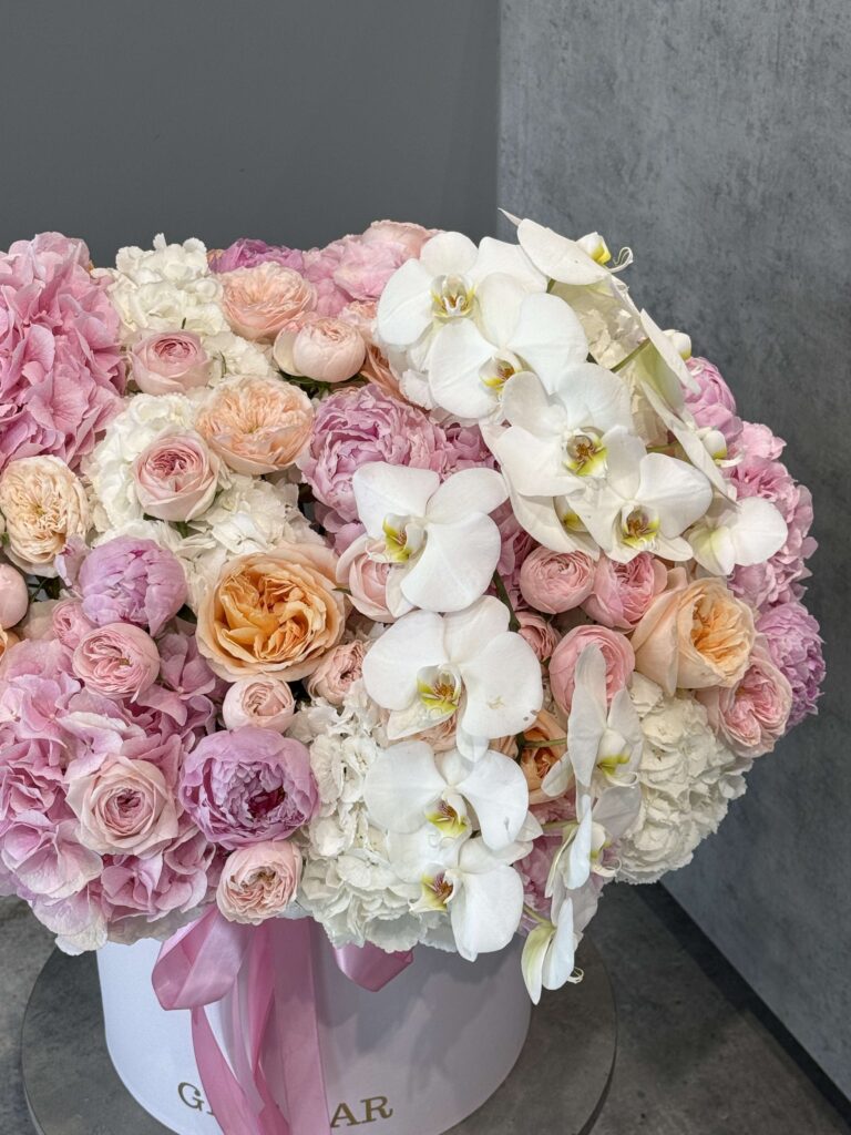 Kwiaty w pudełku „Pink Rice”