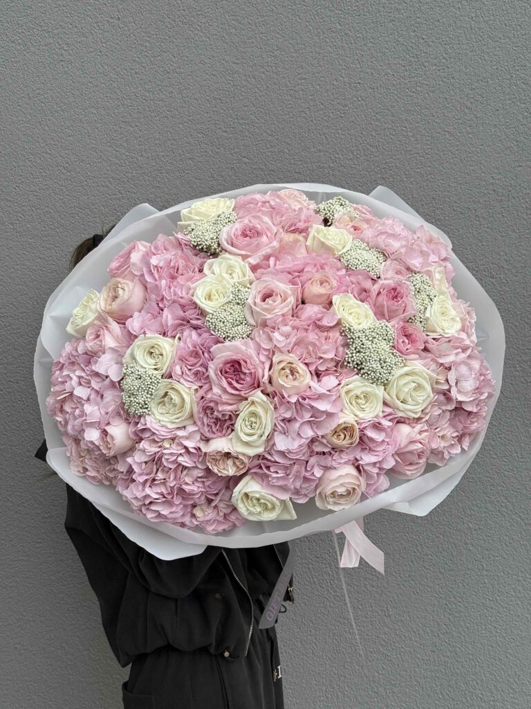 Букет цветов «Pink Butter»