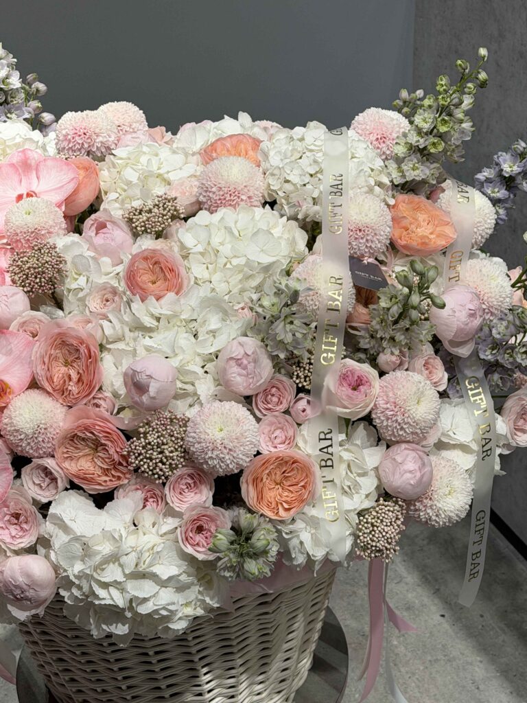 Kosz kwiatów „Wonderland”