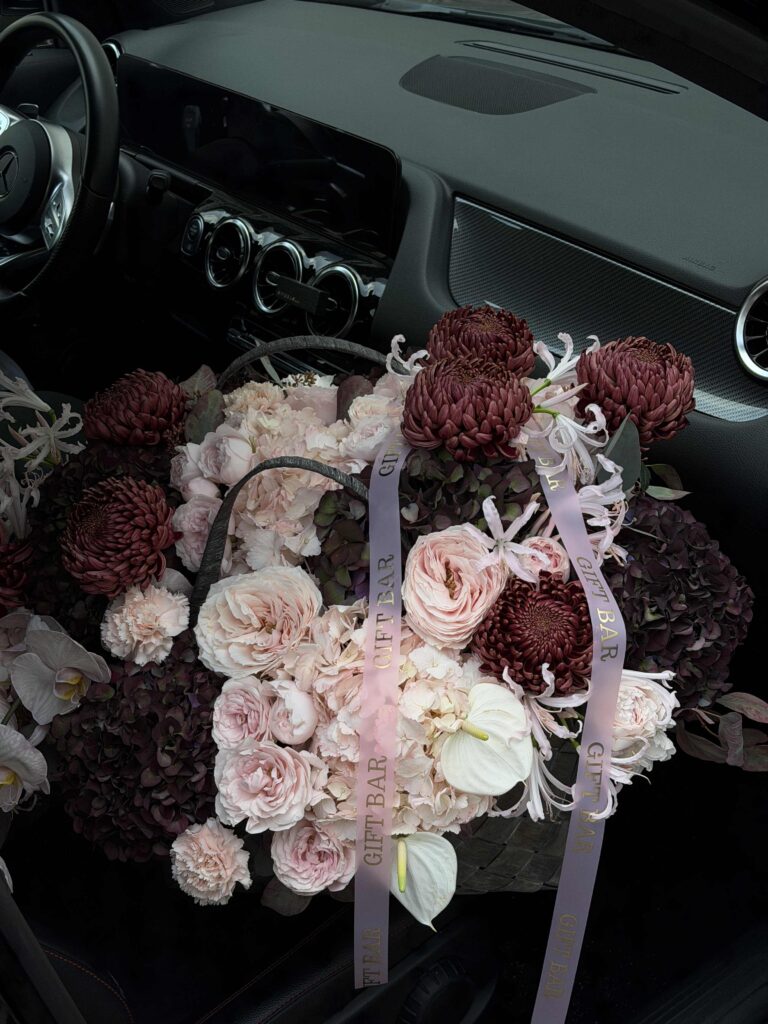 Kosz kwiatów „Chocolate Brown”