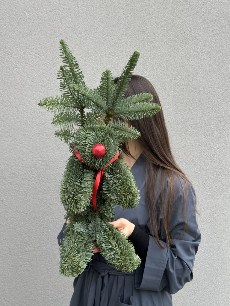 Sitting Christmas deer