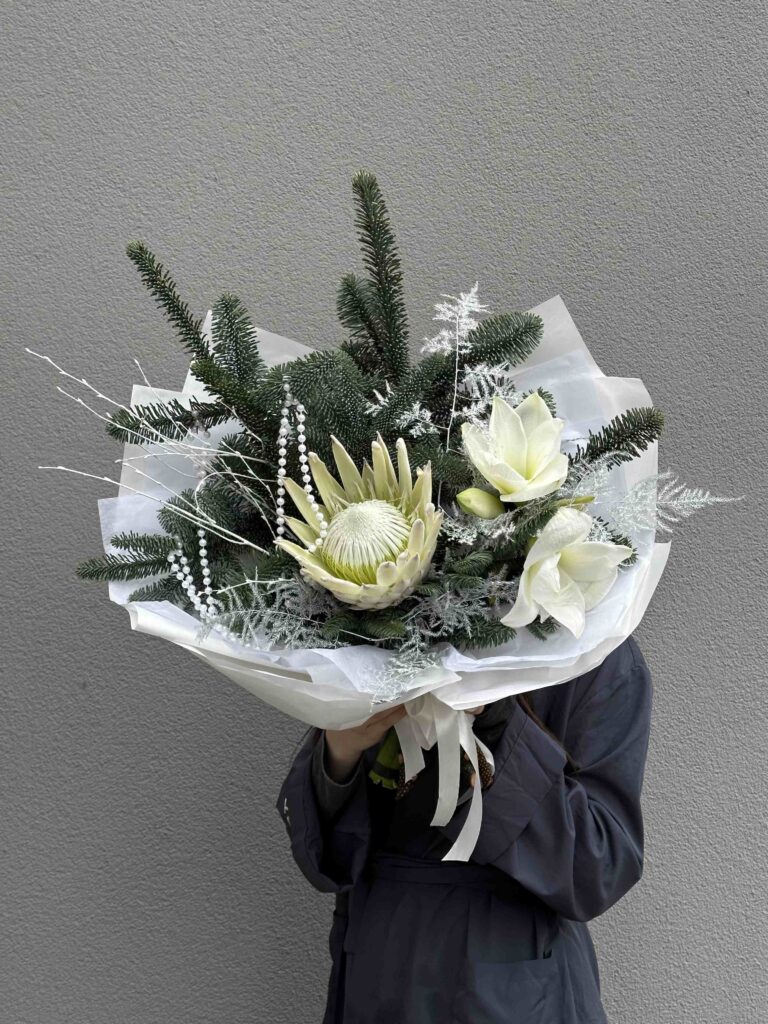 Зимовий букет “White Chocolate”