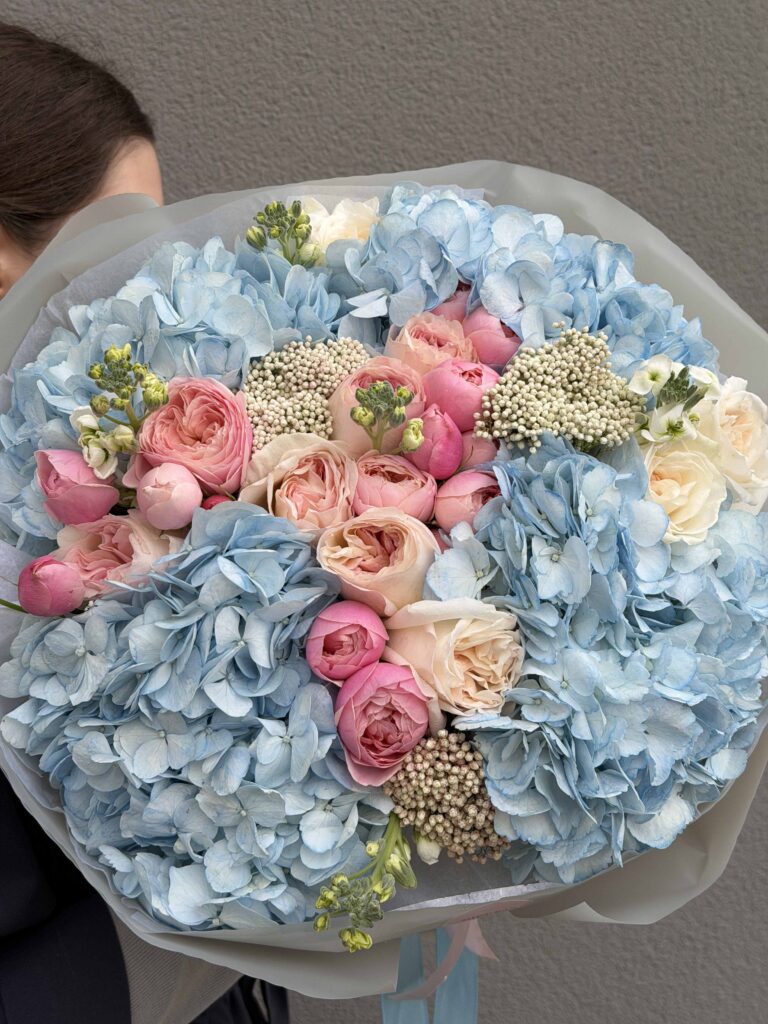 Букет цветов «Blue Sugar»