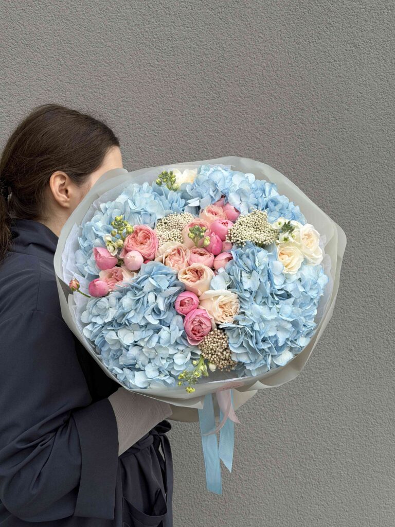 Букет цветов «Blue Sugar»