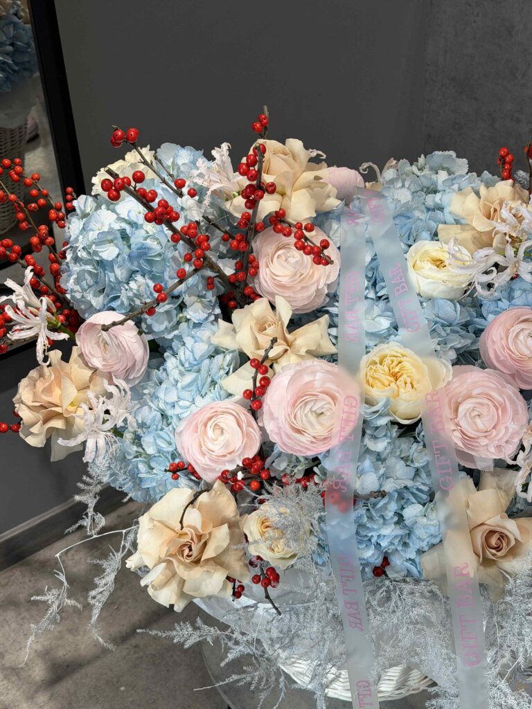 Kosz kwiatów „Winter Fairytale”