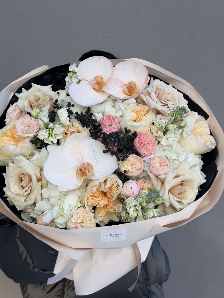 Bukiet kwiatów „Avalon”