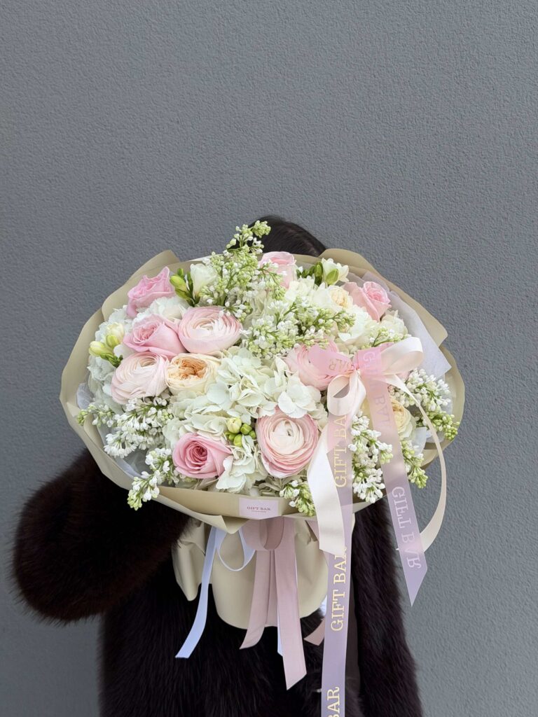 Bukiet kwiatów „Lenora”