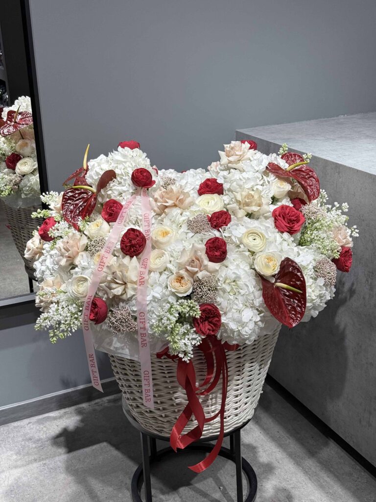 Flower basket “Key Love”