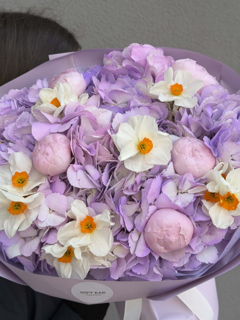 Букет цветов «Purple fig»