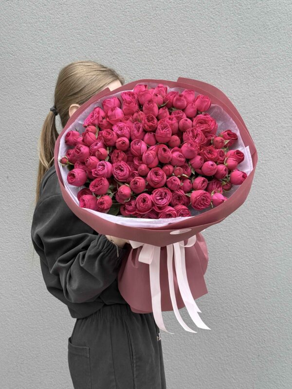 Bukiet gałązkowych róż Dima Bombastic