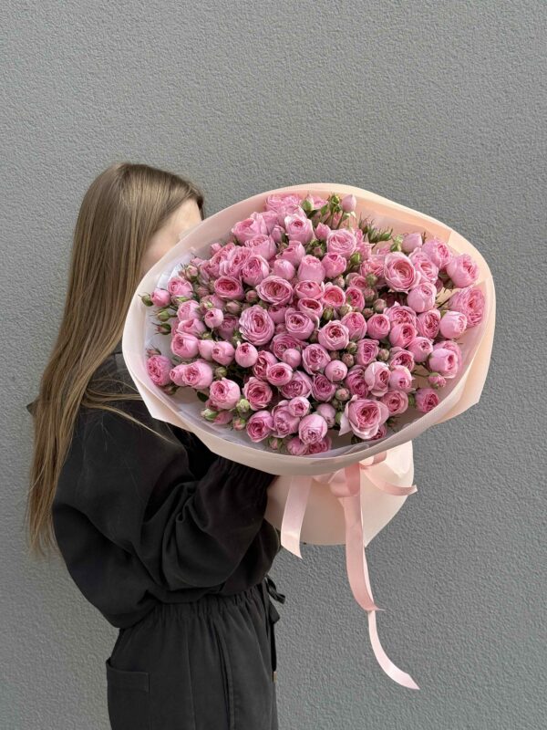 Bukiet gałązkowych róż Yivette