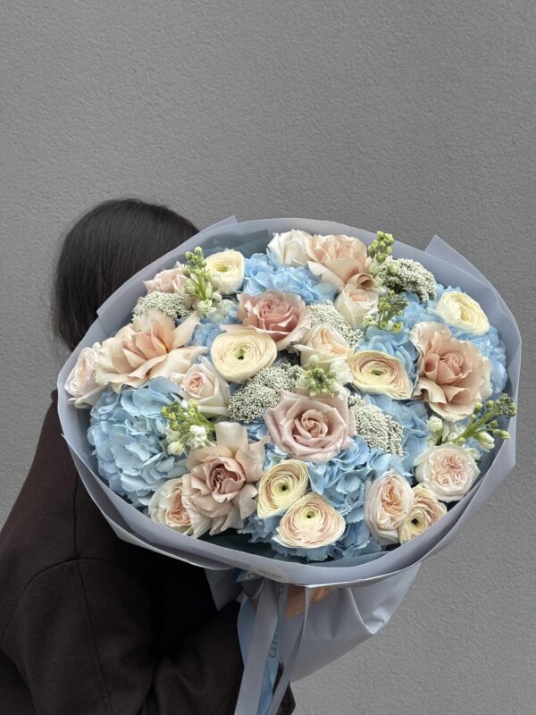 Букет квітів «Tea Rose»